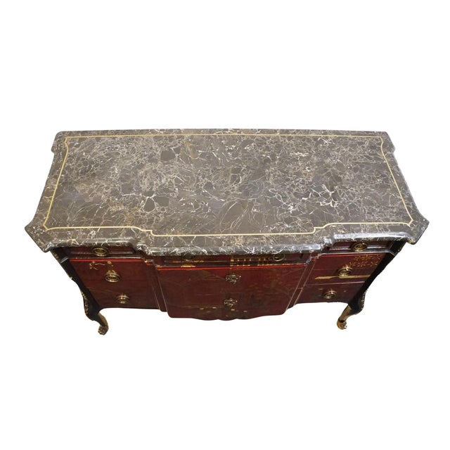 Red Maitland Smith Asian Chinoiserie Inspired Louis XV 50" Red & Gold Lacquered Three Drawer Chest W. Granite Top For Sale - Image 8 of 13