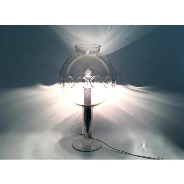 Vintage Italian Steel Table Lamp with Spheric Murano Glass Lampshade, 1970s For Sale - Image 4 of 7