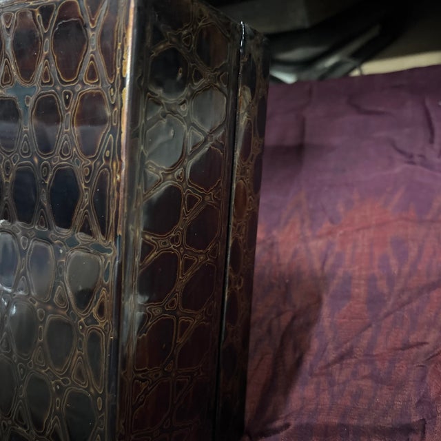 Honeycomb Pattern Lacquer Box 9x9x3.5" For Sale In Atlanta - Image 6 of 11