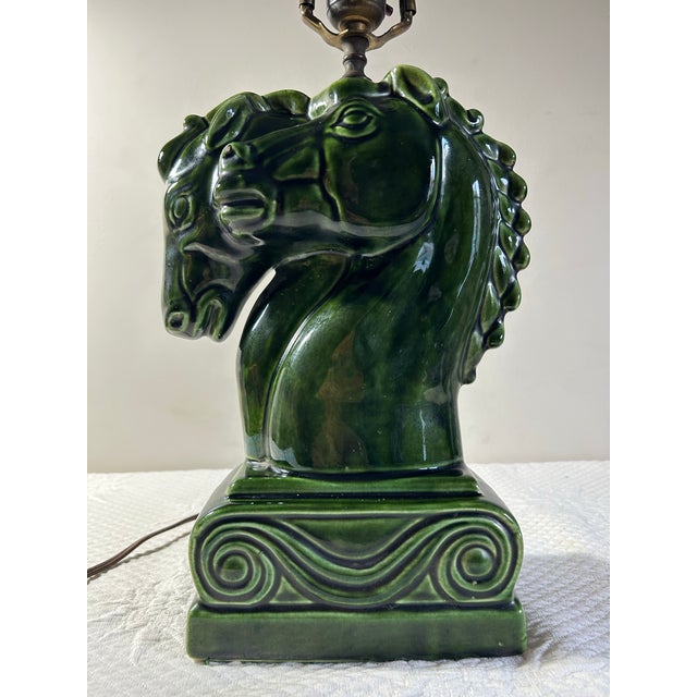 Dark Green Vintage Art Deco Royal Haeger Double Horse Head Pottery Table Lamp For Sale - Image 8 of 12