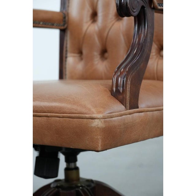 English-Style Chesterfield Swivel Office Chair in Cowhide and Wood For Sale - Image 11 of 18
