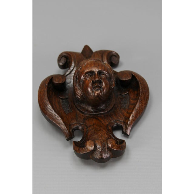 French Hand-Carved Oak Wood Wall Plaque with Cherubs Head, 1900s For Sale - Image 6 of 18