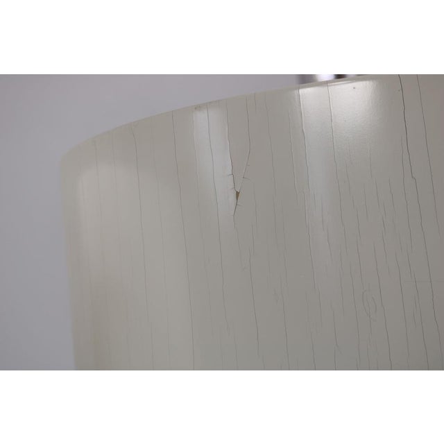 Barrel-Shaped Illuminated Tables in White Lacquered Wood with Glass Tops, 1970s, Set of 2 For Sale - Image 13 of 18