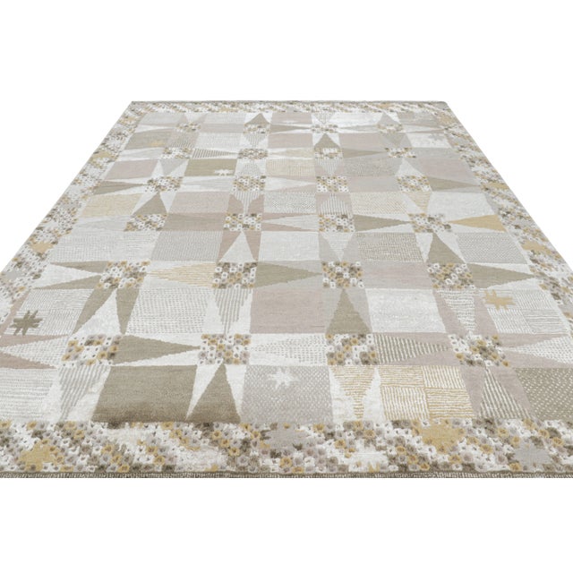 Rug & Kilim Rug & Kilim’s Scandinavian Style Rug in Silver-Gray and Beige Geometric Pattern For Sale - Image 4 of 7