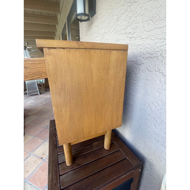 Stanley Furniture Mid Century Pine Laminite Night Stand by Stanley Furniture For Sale - Image 4 of 8