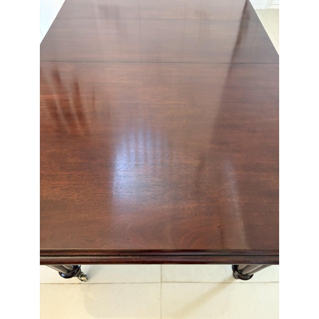 Antique Victorian Extending Dining Table in Figured Mahogany, 1850 For Sale - Image 12 of 18