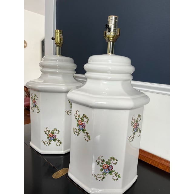 Mid 20th Century Pair of Monumental Delft Style Porcelain Tea Caddy Lamps For Sale - Image 5 of 11