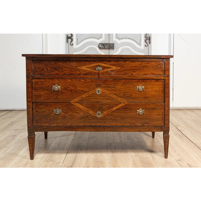 Italian Neoclassical 18th Century Walnut, Mahogany and Ash Three-Drawer Chest For Sale In Atlanta - Image 6 of 12