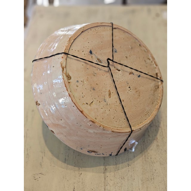 Rustic European Mid 19th Century Spanish Ceramic Fajalauza Bowl From Granada For Sale - Image 3 of 7