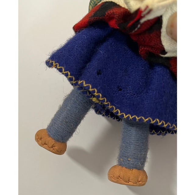 Vintage Hand-Crafted 1950s Mascotes De Maria Helena Felt Folk Doll Trio For Sale - Image 15 of 16