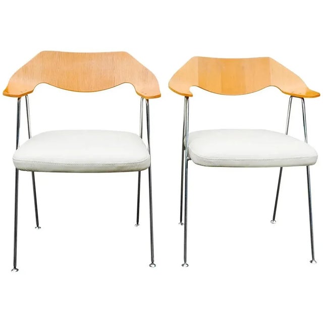 Cream Chairs in Plywood and Chrome by Robin & Lucienne Day for Hille, 1960s, Set of 2 For Sale - Image 8 of 8