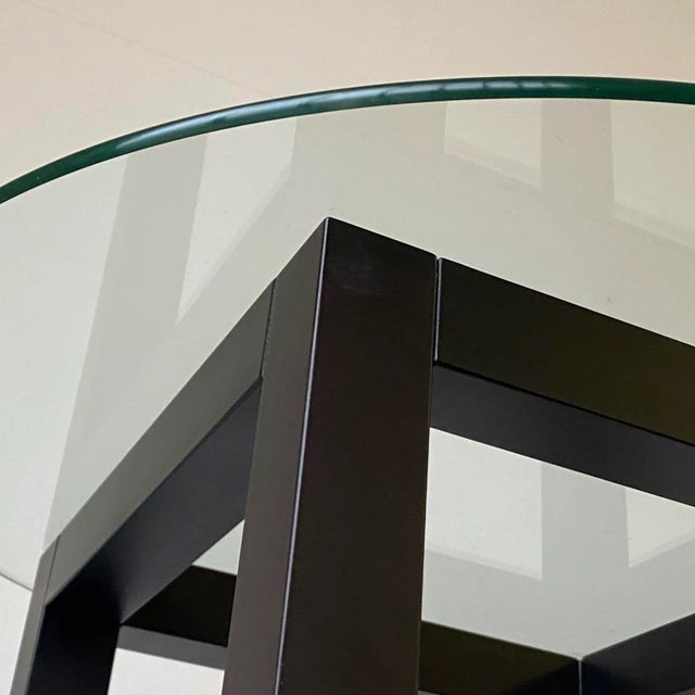 Vintage minimalist side table, Austria 1990s Inspired by the 1904 design by Josef Hoffmann, this table is supplied with...