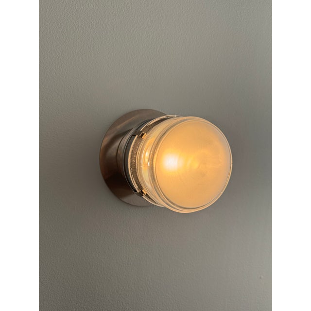 Joe Colombo 'Fresnel' Wall Lamps for Oluce in Chrome - a Pair For Sale - Image 9 of 17