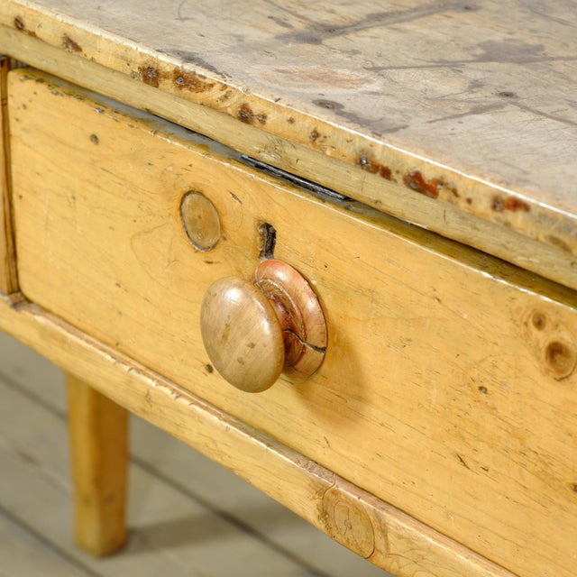 Vintage Console Table in Pine, 1930 For Sale - Image 9 of 12