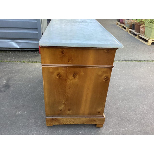 French Antique Birds-Eye Maple Antique Chest W/ Marble Top For Sale - Image 12 of 13