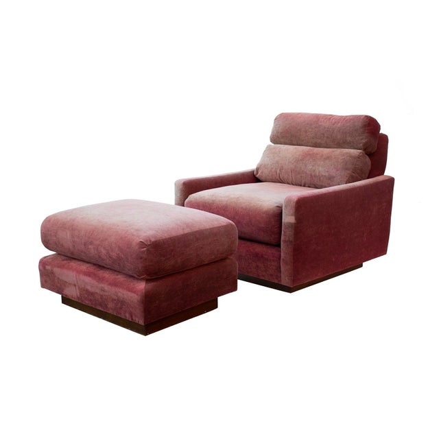 Mid-Century Modern Raspberry Velvet Lounge Chair and Ottoman For Sale - Image 3 of 10