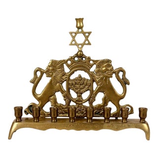 Share Vintage Traditional Brass Lions of Judah Hanukkah Menorah For Sale