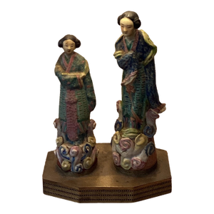 Mid 20th Century Chinoiserie Porcelain Figural Table Lamp on Brass Base in Famille Rose Palette