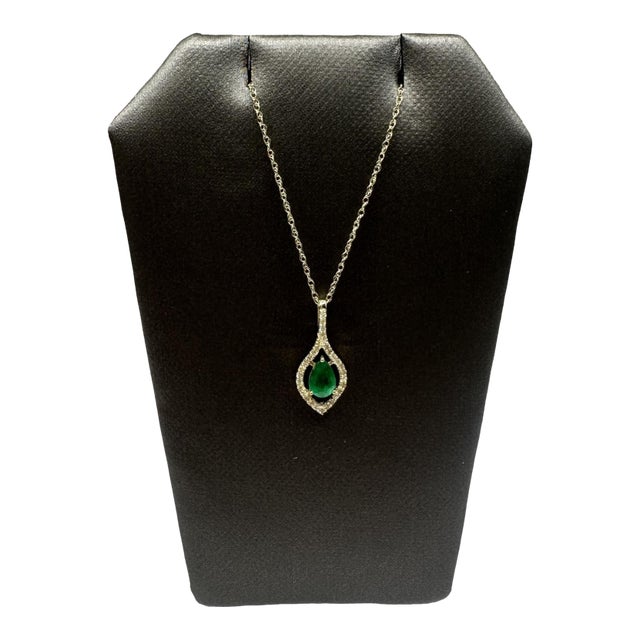 Emerald & Diamond Necklace in 10kt Yellow Gold – Pear Cut, 18in, New For Sale