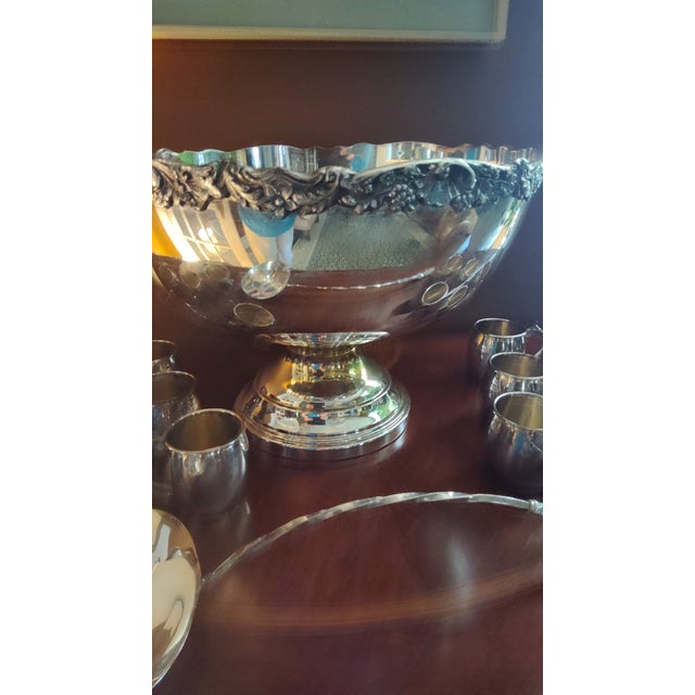 F.B. Rogers Silver Co. Vintage Fb Rogers Silver Co Silverplate Punch Bowl Set With 12 Cups & Ladle 5614 For Sale - Image 4 of 13
