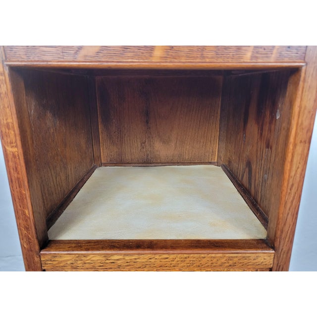 1960s Vintage Bedside Cabinet in Oak, 1960 For Sale - Image 5 of 17