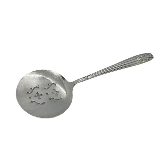 Wallace Silversmiths 1944 Wallace Harmony House “Danish Queen” Silver Plate Tomato Server For Sale - Image 4 of 13