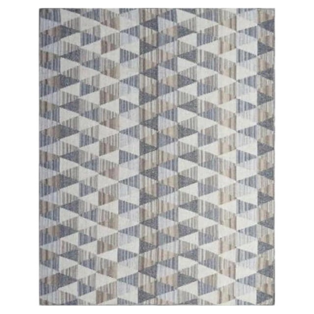 Handwoven European Style Flat Kilim Rug For Sale