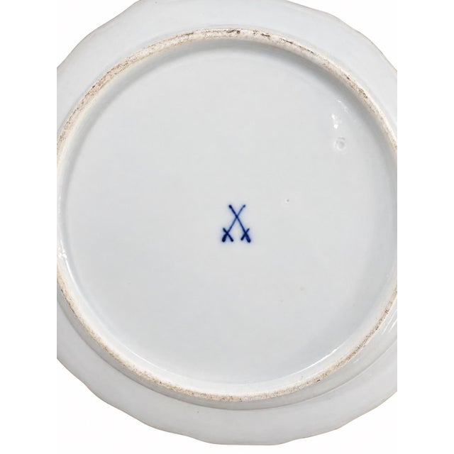 Antique 19th-Century Meissen Blue Flower & Insects Porcelain Soup Plate, 9¾” For Sale - Image 9 of 9