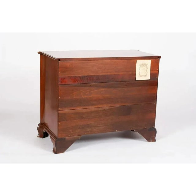 Kittinger Kittinger Williamsburg Collection Mahogany Serpentine Chest Cw 176 For Sale - Image 4 of 13