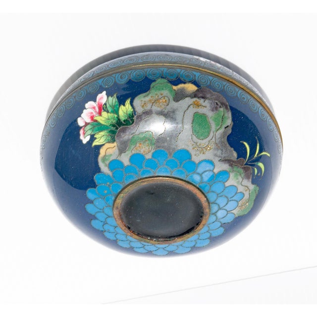 Japanese cloisonné silver wire box. Decorated with peonies and cherry blossoms. Early 20th century.