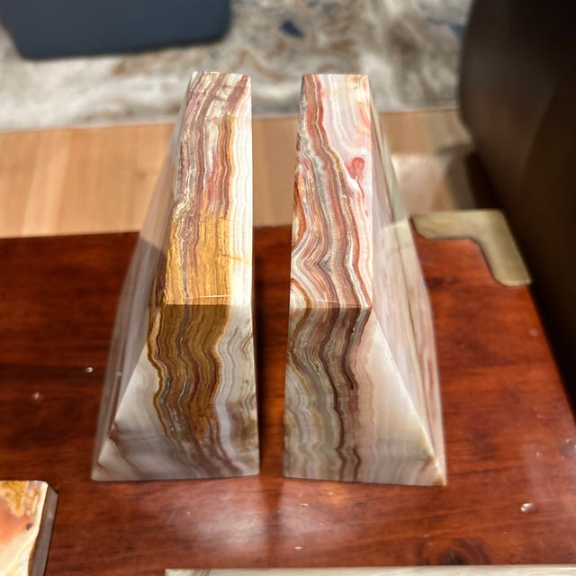 1970s Onyx Mid-Century Modern Desk Set Includes Book Ends, Pen Holder, Note Pad Holder Set- 4 Pieces For Sale - Image 5 of 6