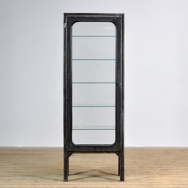 Industrial Vintage Medical Display Cabinet, 1970s For Sale - Image 3 of 10