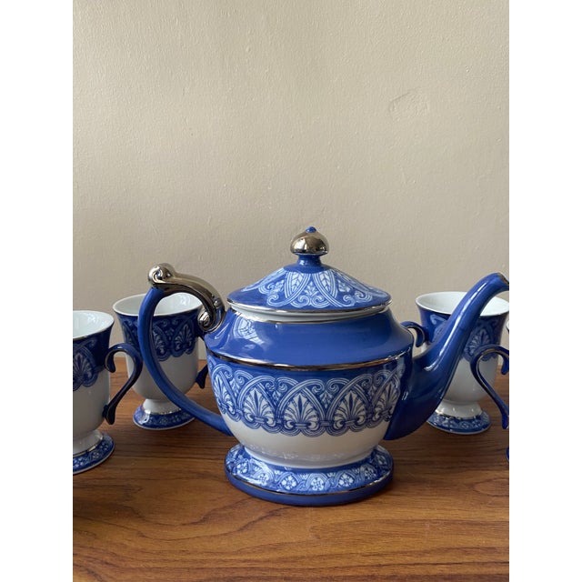 French Provincial Vintage Bombay Company Cobalt Blue & White Set with Teapot & 6 Cups For Sale - Image 3 of 12