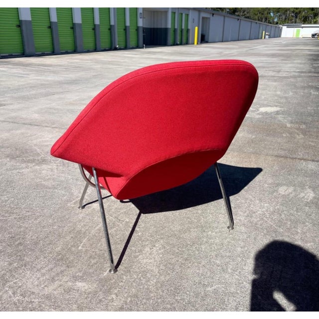 Eero Saarinen Womb Chair by Knoll For Sale In West Palm - Image 6 of 9