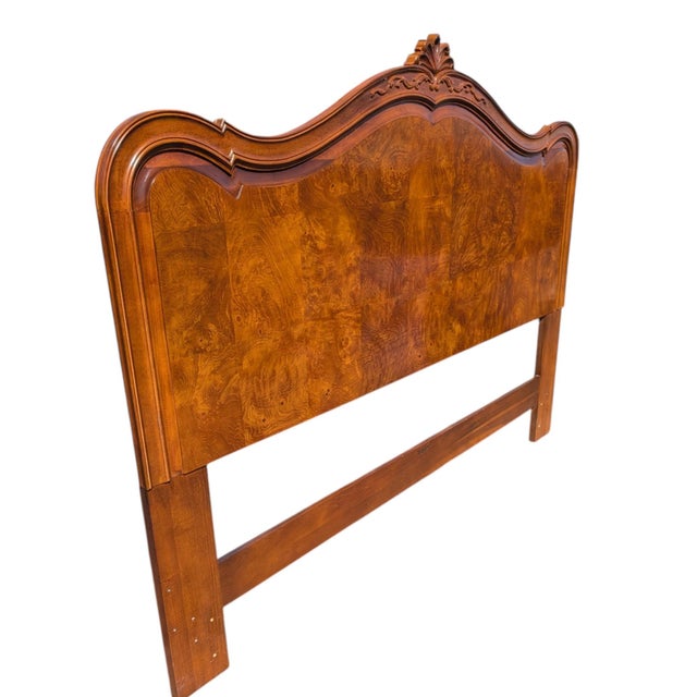 Brass Vintage Henredon Louis XV Style Burl Wood King Headboard & Bombe Nightstands, Set of 3 (Circa 1980s) For Sale - Image 8 of 18