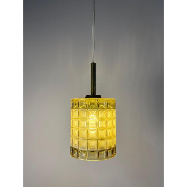 This pendant lamp by orrefors is a piece of swedish glass art from the 1960s. Orrefors is world-renowned for its...