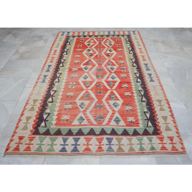 Vintage Handwoven Turkish Oushak Kilim Flat Weave Rug Boho Farmhouse Decor - 4′5″ × 7′8″ For Sale - Image 14 of 14