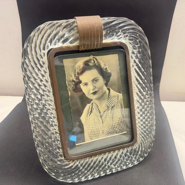 1930s Barovier Attributed Art Deco Clear Murano Glass and Brass Picture Frame For Sale - Image 6 of 13