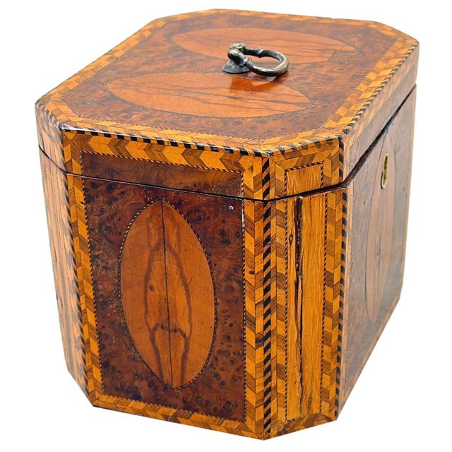 Georgian Octagonal Yew Wood Tea Caddy, 1780s For Sale - Image 10 of 14