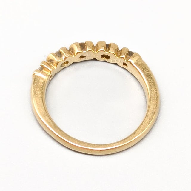 Ring, Gold, 18K, 4.15g, Size: 16.5mm, Good condition. 5 diamonds of 0.025 ct according to engraving This piece has an...