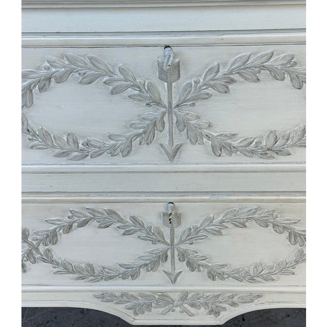 White Italian Hand-Carved Tuscan Chest with Laurel Garlands in Antiqued Silver Leaf For Sale - Image 8 of 18
