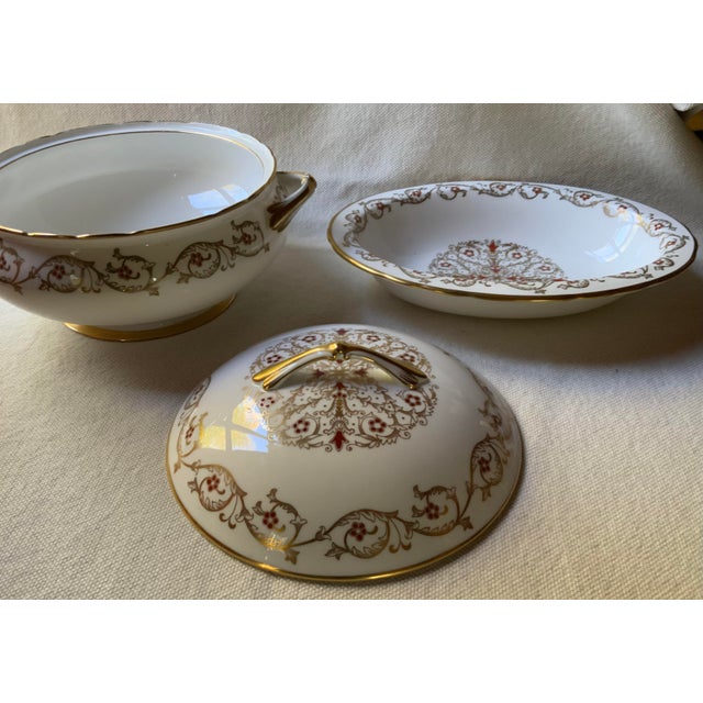 Stunning Royal Chelsea "Cardinal" Serving Bowls - Pristine 1960s English Bone China With Lavish 24k Gold For Sale - Image 16 of 18