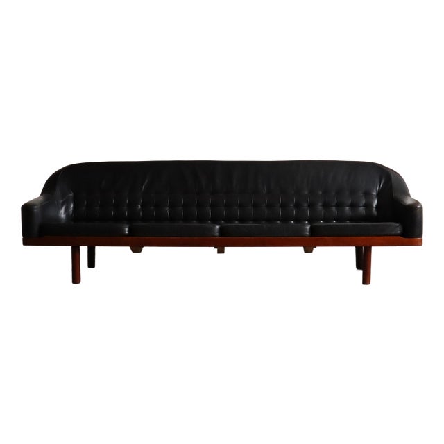 Model 2010 Sofa in Black Leather by Arne Halvorsen, Norway, 1960s For Sale