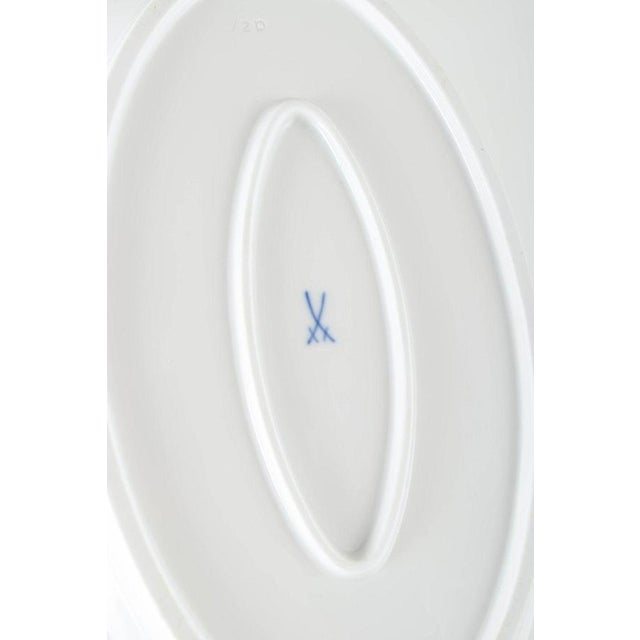 Oval Porcelain Bowl with Blue Onion Pattern from Meissen For Sale - Image 4 of 5