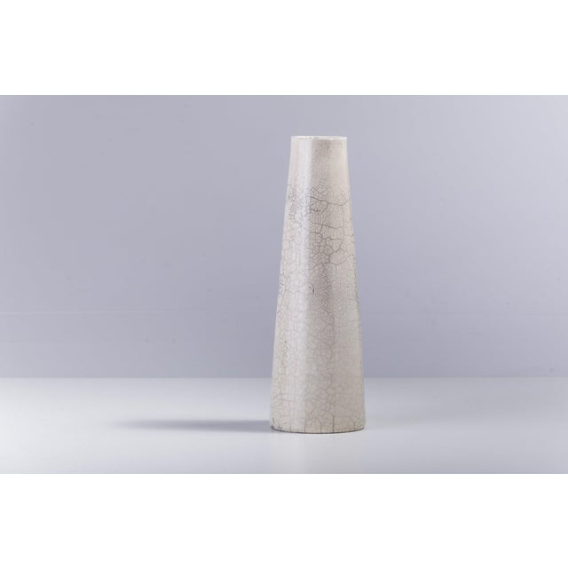Contemporary Japanese Modern White Crackle Raku Vase from Laab Milano For Sale - Image 3 of 6