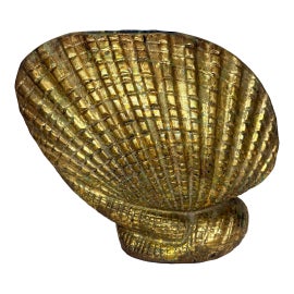 Example of Dorothy Draper Vases