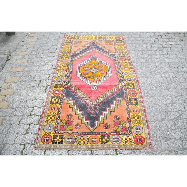 1960s Hand Woven Traditional Saloon Decor Vintage Rug For Sale - Image 11 of 11