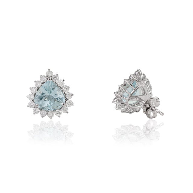 Metal 1900th Century Inspired 18k Gold Trillion Aquamarine Earrings With Diamonds, 3.55ct- A Pair For Sale - Image 7 of 15