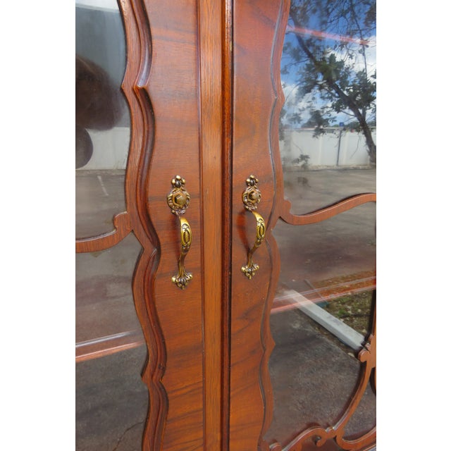 Early 1900s Homer Bros Tall Carved Inlay China Display Cabinet Cupboard 6136 For Sale In Miami - Image 6 of 18