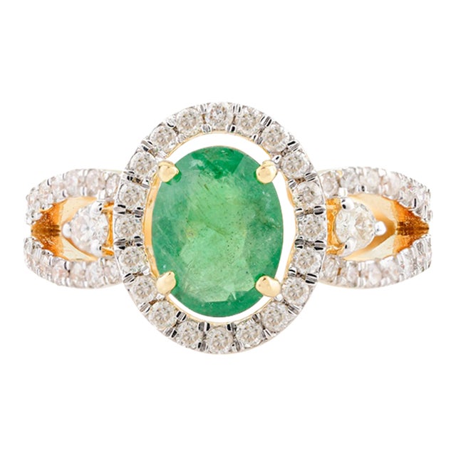 1.01 Cts Oval Emerald & Diamond Wedding Ring Size 7 For Sale